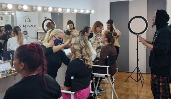 Ιστοσελίδες για Σχολές Κομμωτικής, Μακιγιάζ, Μανικιούρ