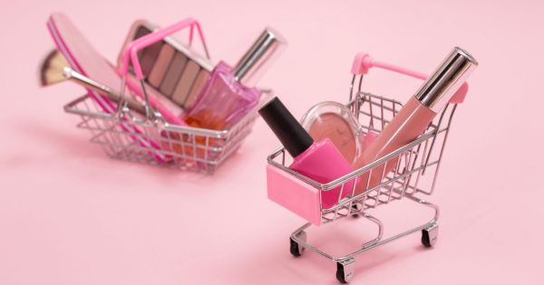 eShop with Cosmetics